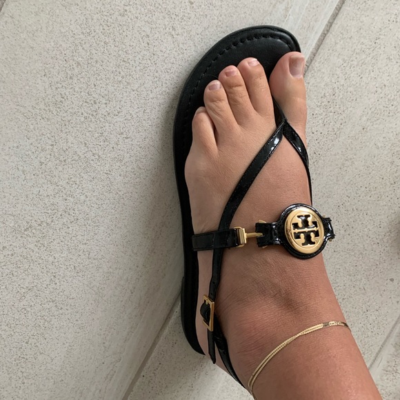 Tory Burch Black Ali Thong Sandal - Picture 4 of 8
